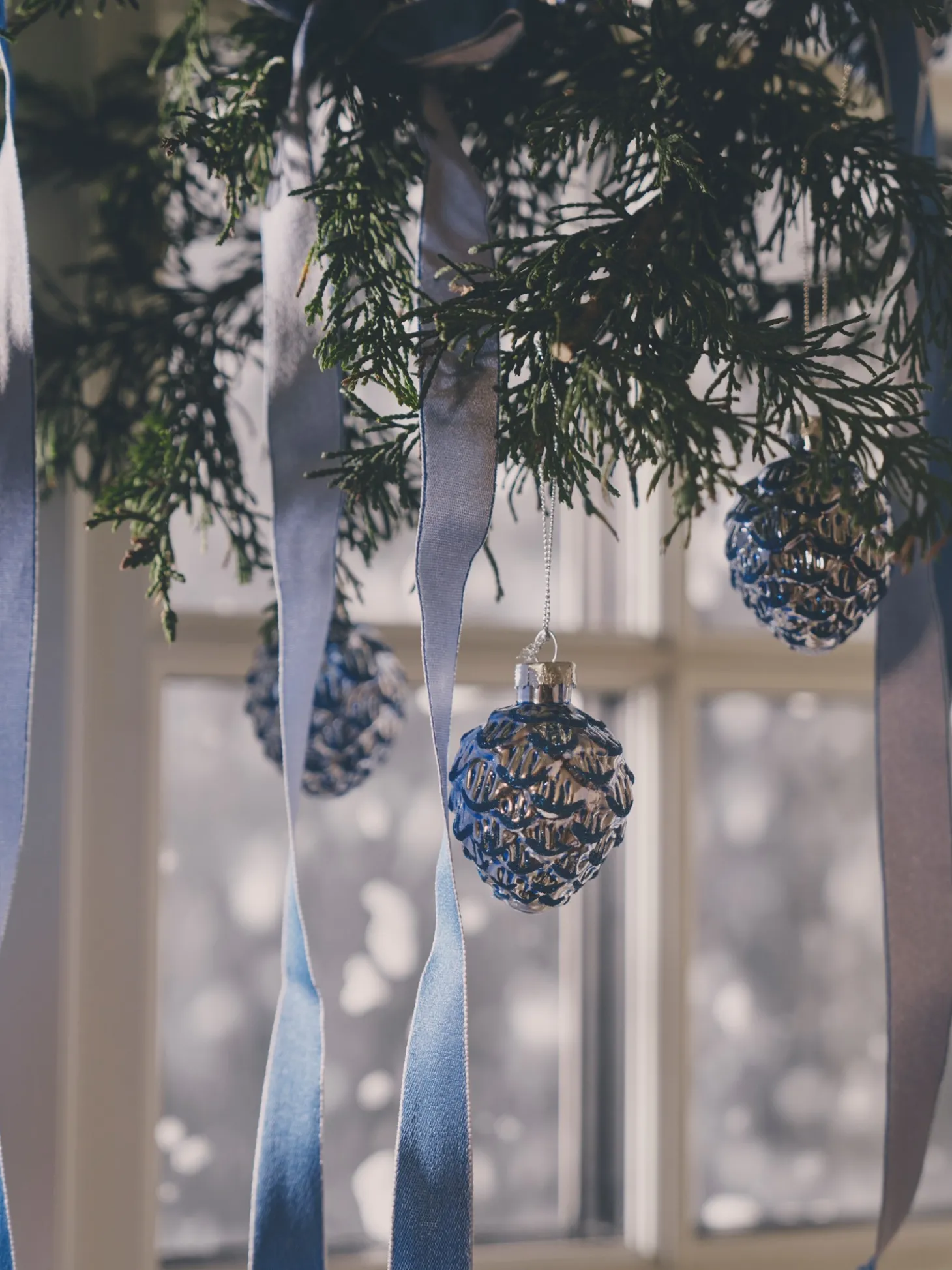 Juleophæng Med Fyrrekogle